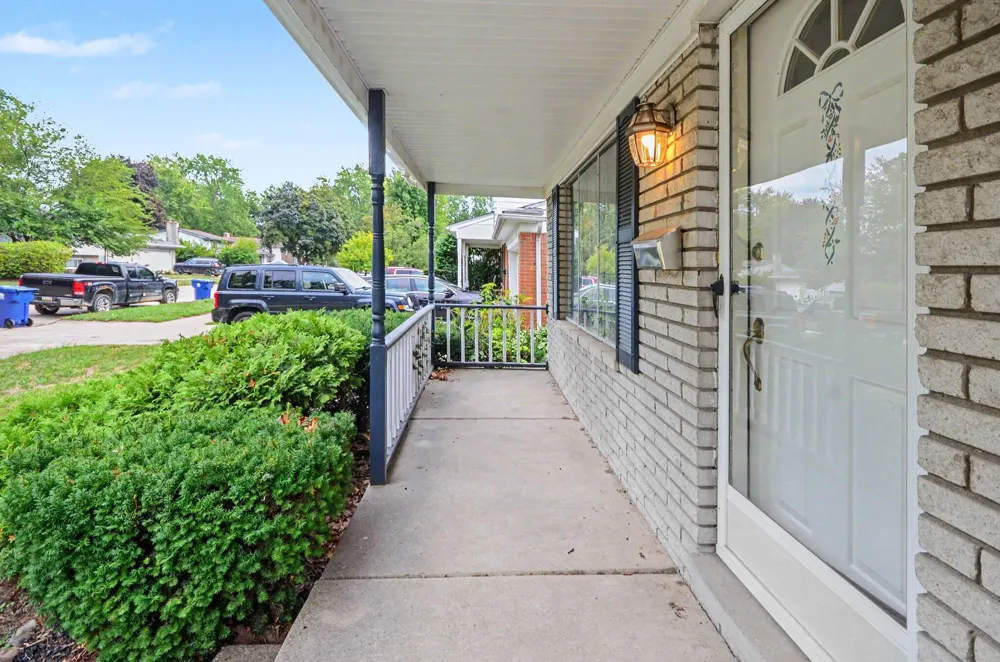 7917 Kaiser Street Canton, MI 48187