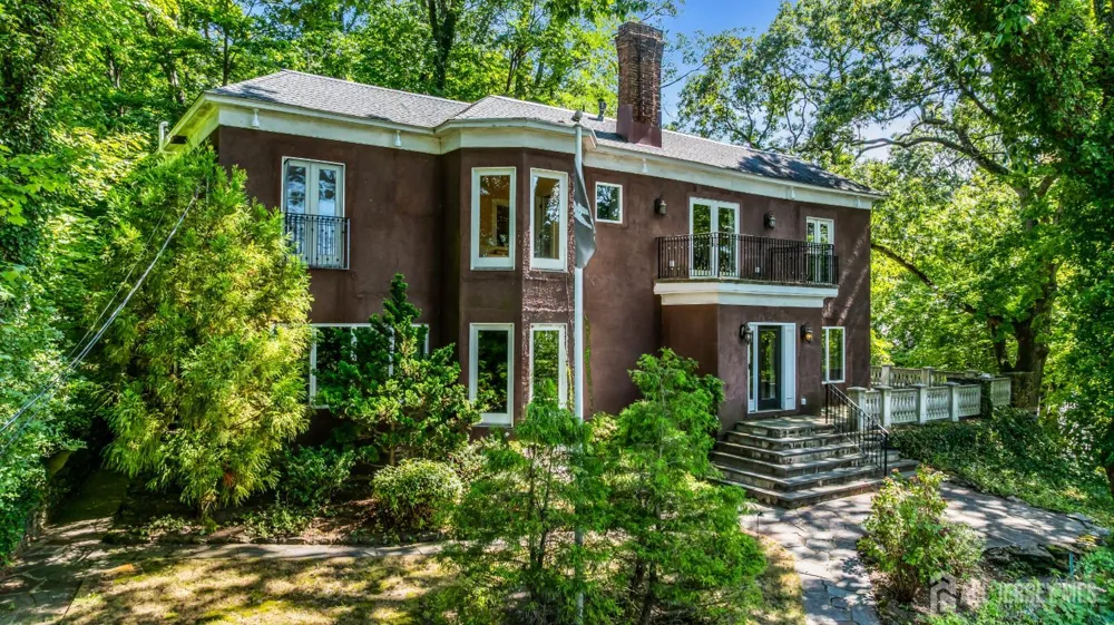 50 Hooper Avenue Atlantic Highlands, NJ 07716