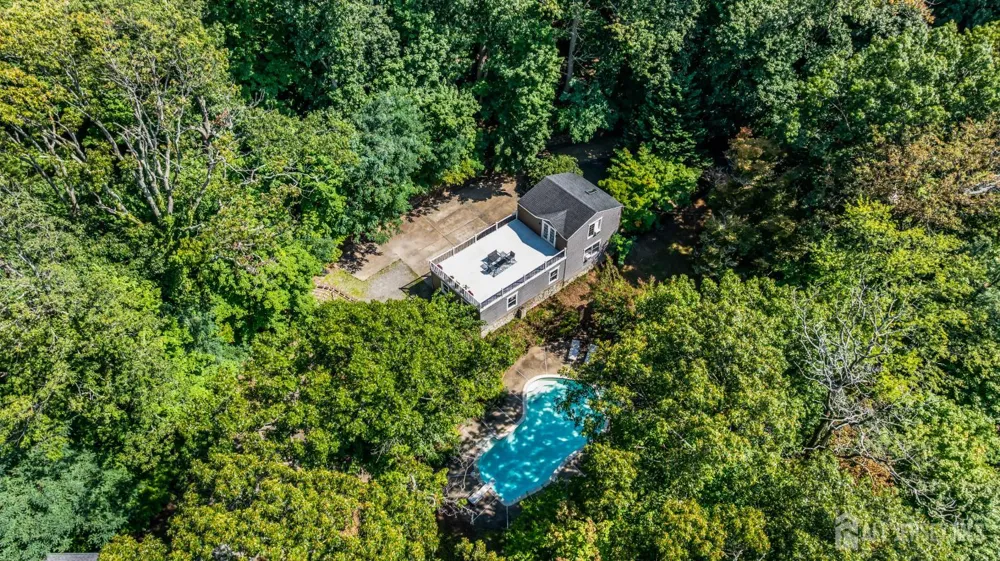 50 Hooper Avenue Atlantic Highlands, NJ 07716