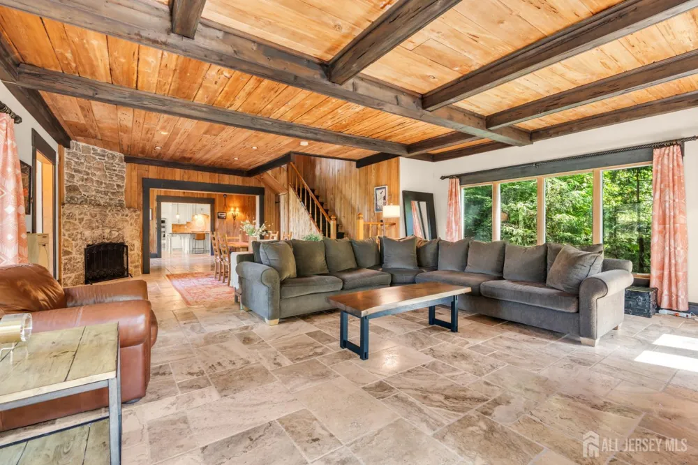 50 Hooper Avenue Atlantic Highlands, NJ 07716