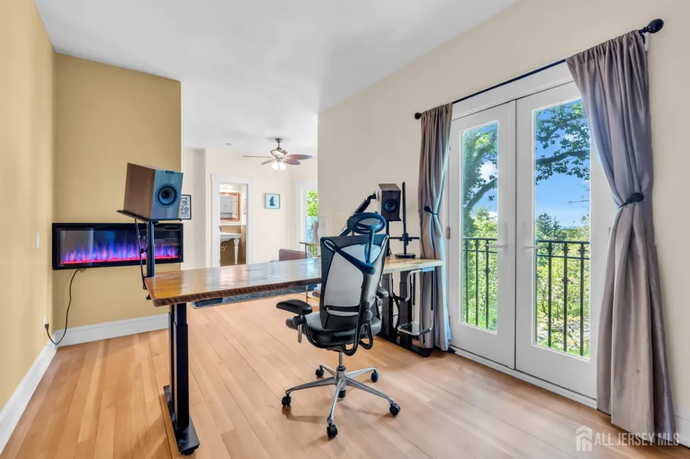 50 Hooper Avenue Atlantic Highlands, NJ 07716