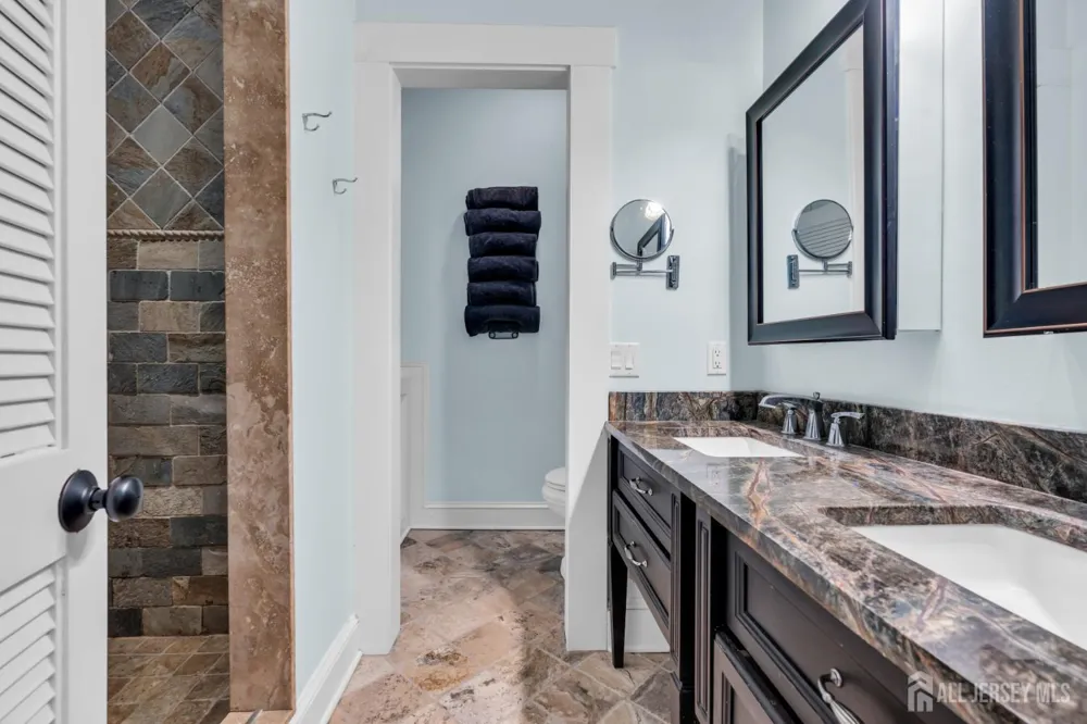 50 Hooper Avenue Atlantic Highlands, NJ 07716