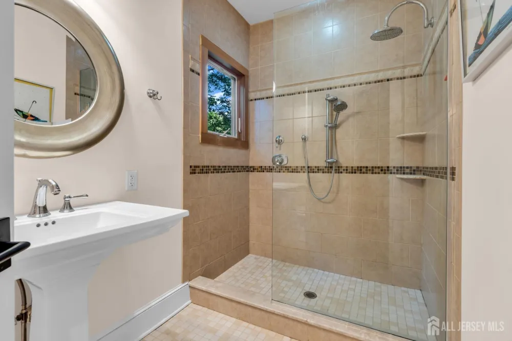 50 Hooper Avenue Atlantic Highlands, NJ 07716