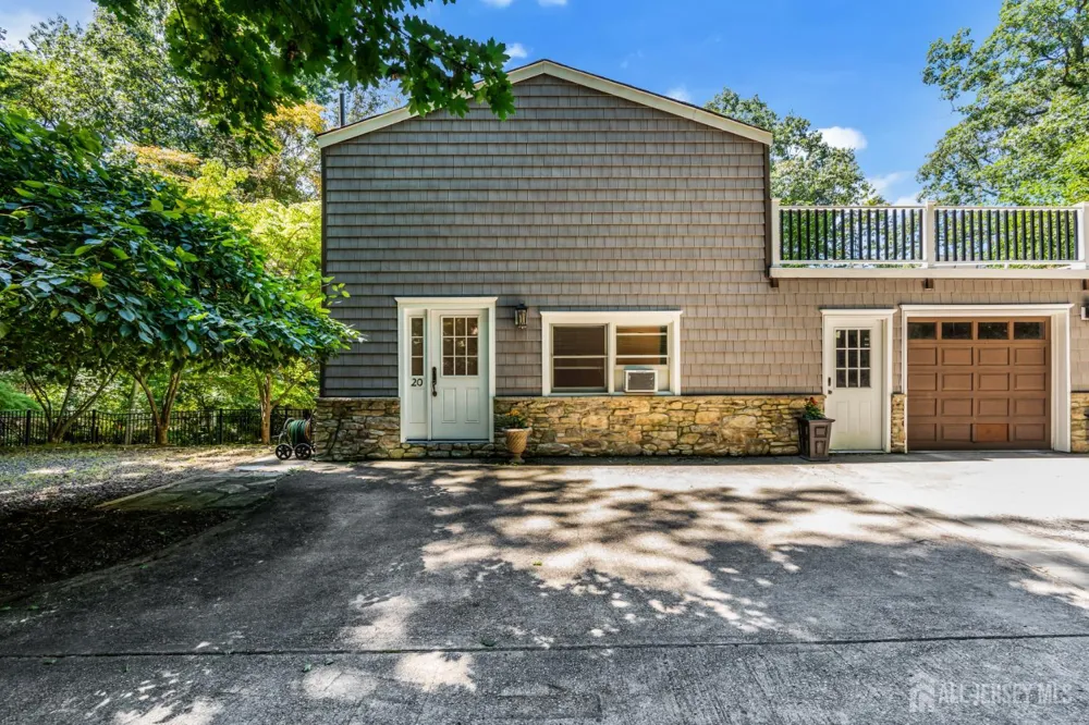 50 Hooper Avenue Atlantic Highlands, NJ 07716