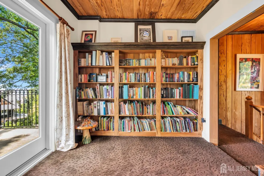 50 Hooper Avenue Atlantic Highlands, NJ 07716