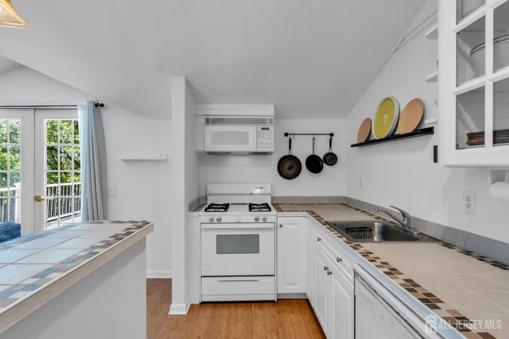 50 Hooper Avenue Atlantic Highlands, NJ 07716