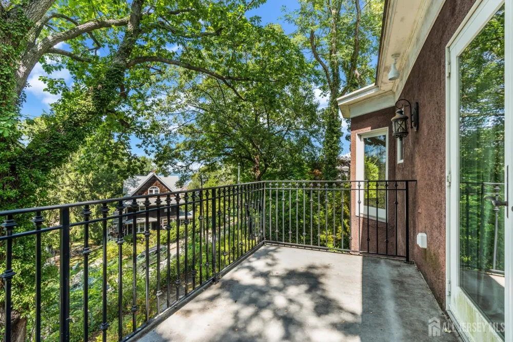 50 Hooper Avenue Atlantic Highlands, NJ 07716