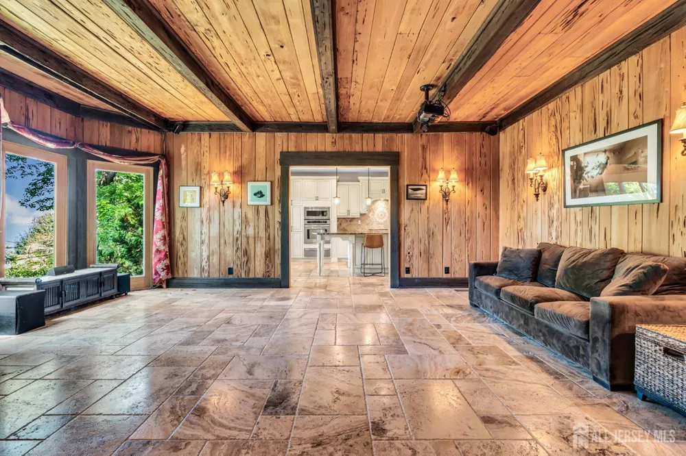 50 Hooper Avenue Atlantic Highlands, NJ 07716