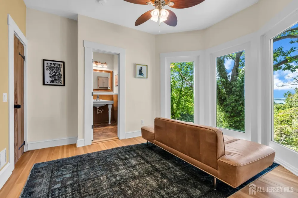 50 Hooper Avenue Atlantic Highlands, NJ 07716