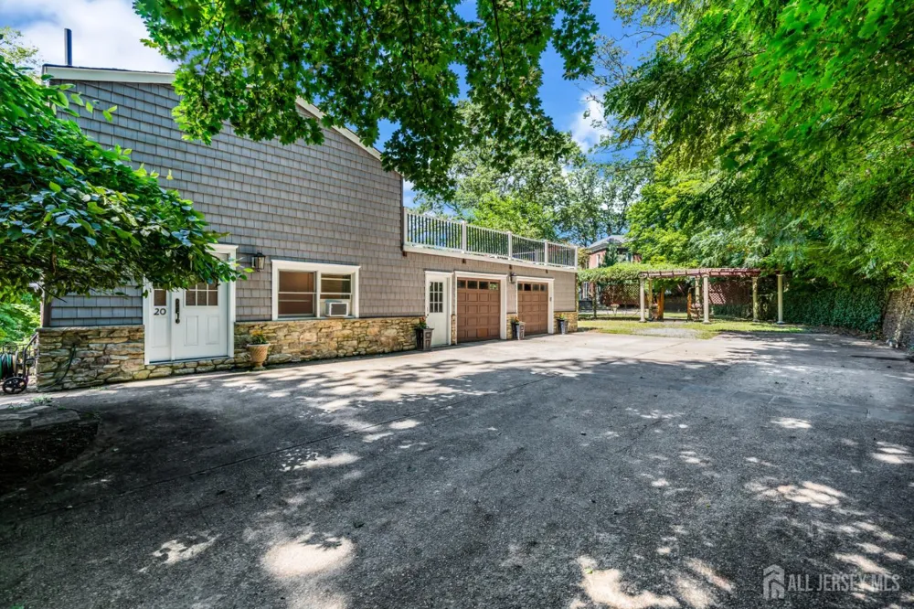 50 Hooper Avenue Atlantic Highlands, NJ 07716