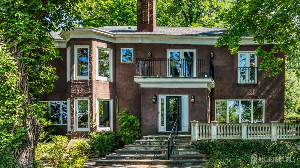 50 Hooper Avenue Atlantic Highlands, NJ 07716