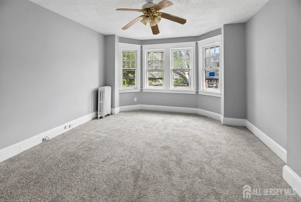 53 Sanhican Drive Trenton, NJ 08618