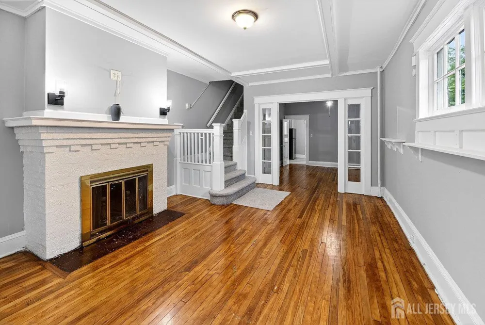 53 Sanhican Drive Trenton, NJ 08618
