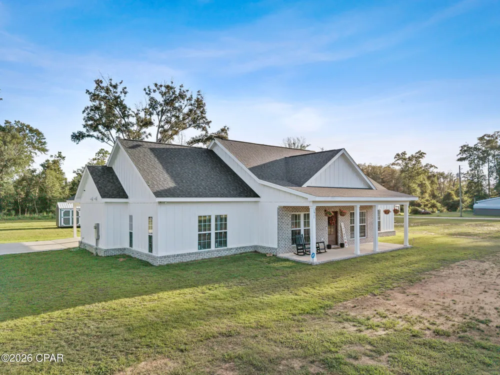 1915 Us Highway 90 Cottondale, FL 32431