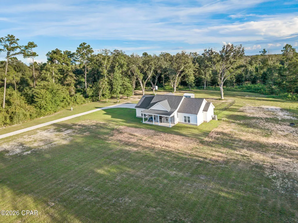 1915 Us Highway 90 Cottondale, FL 32431