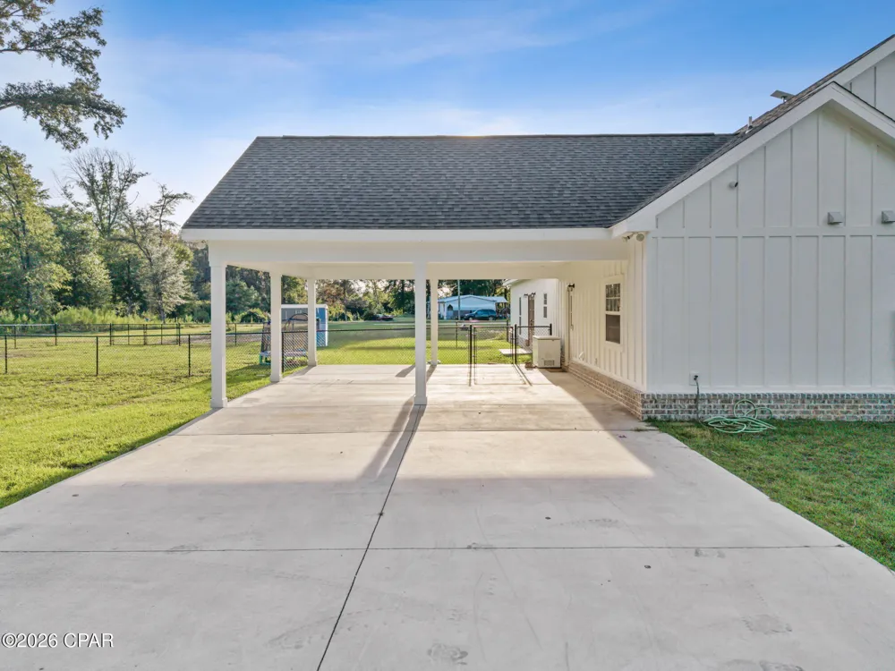 1915 Us Highway 90 Cottondale, FL 32431