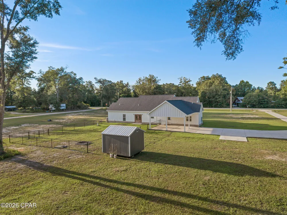 1915 Us Highway 90 Cottondale, FL 32431