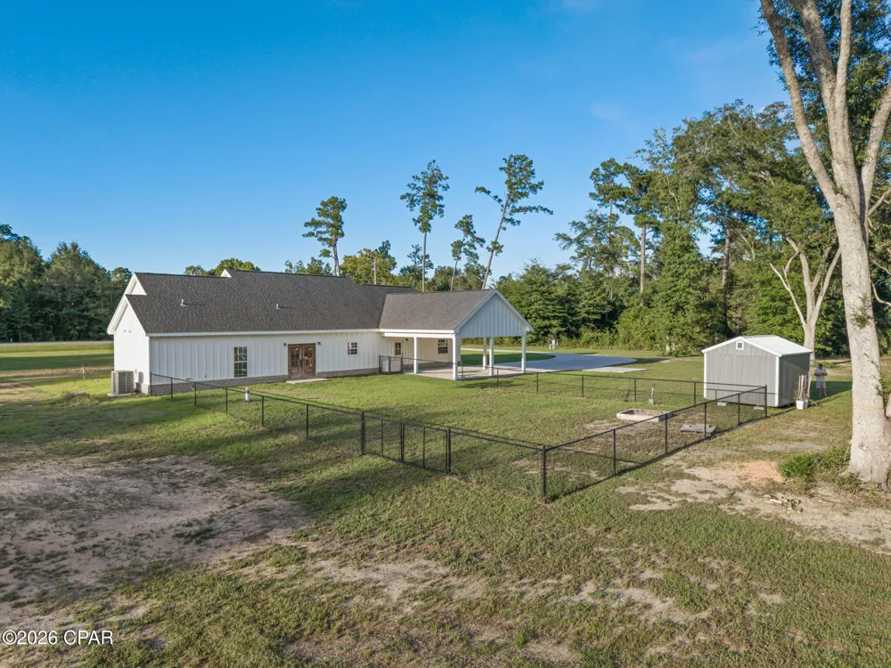 1915 Us Highway 90 Cottondale, FL 32431