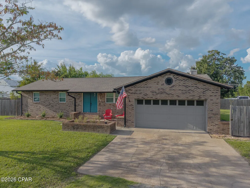 1302 W 12th Street Lynn Haven, FL 32444