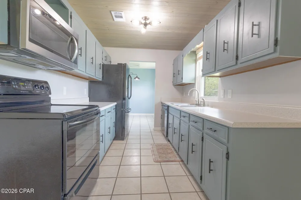 1302 W 12th Street Lynn Haven, FL 32444
