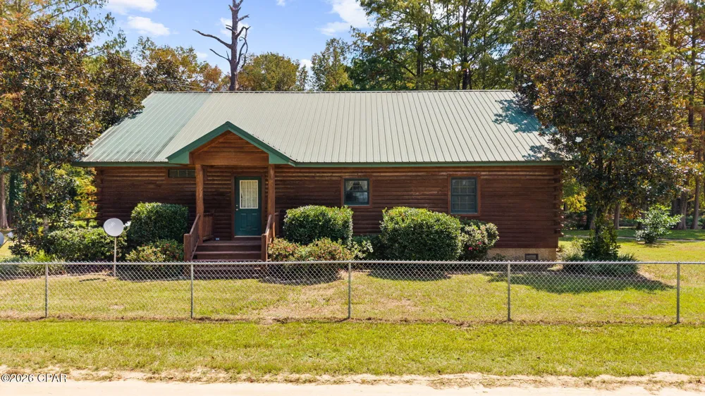 5714 Concord Road Bascom, FL 32423