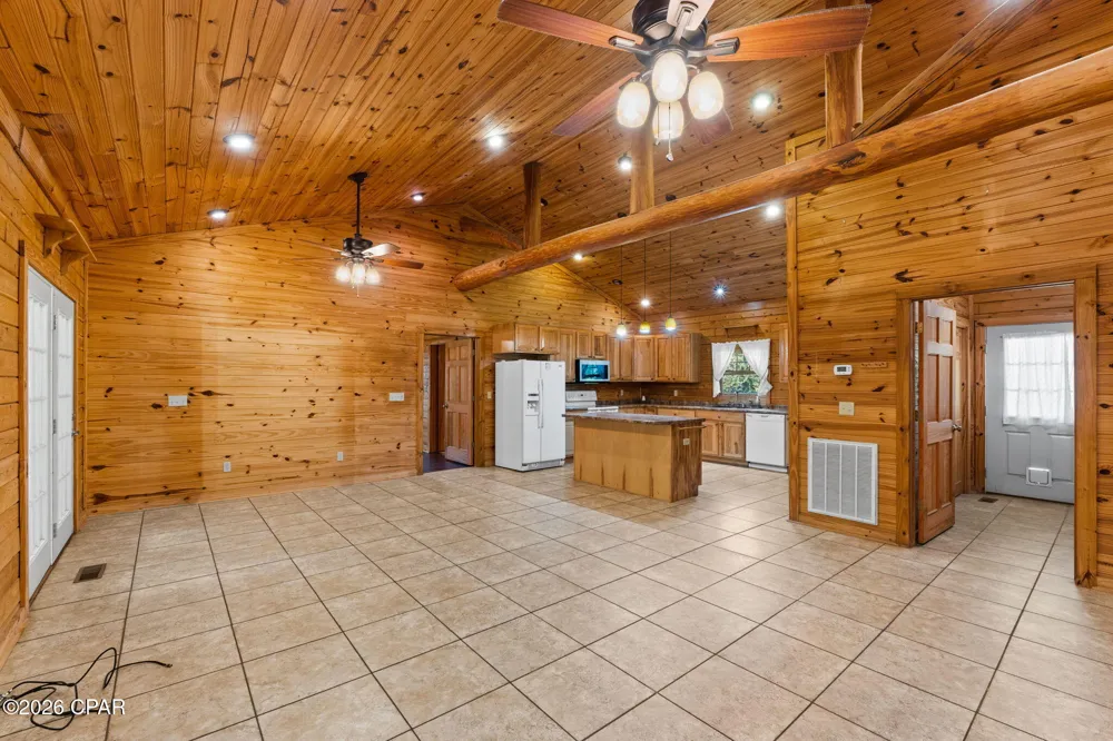 5714 Concord Road Bascom, FL 32423