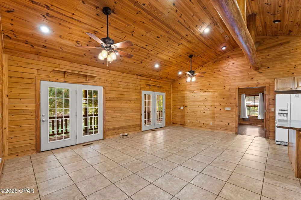 5714 Concord Road Bascom, FL 32423