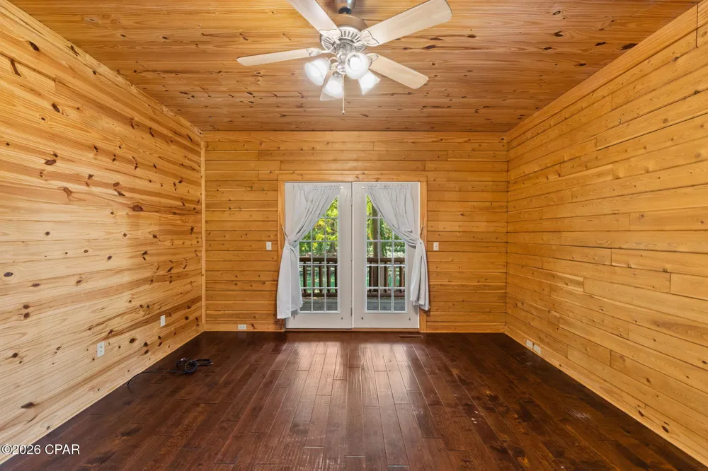 5714 Concord Road Bascom, FL 32423