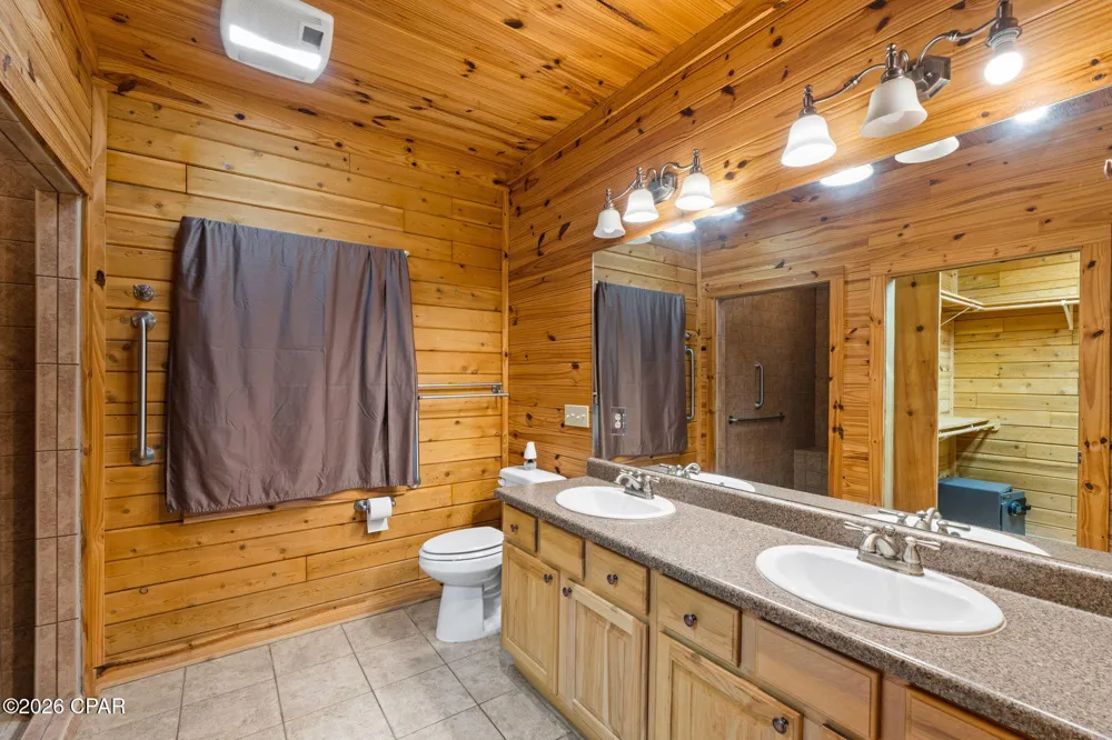 5714 Concord Road Bascom, FL 32423