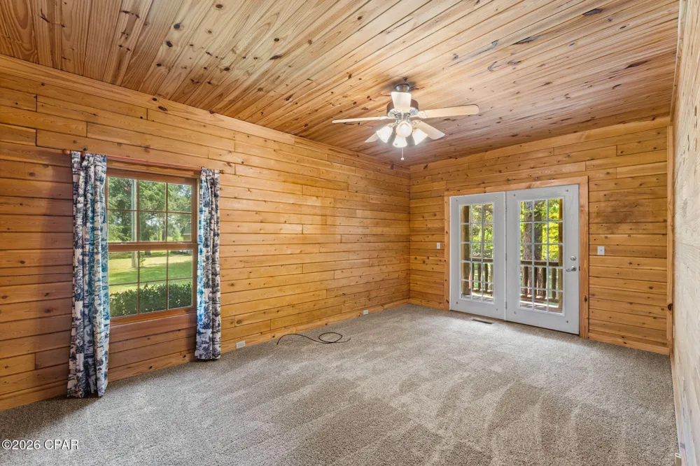 5714 Concord Road Bascom, FL 32423