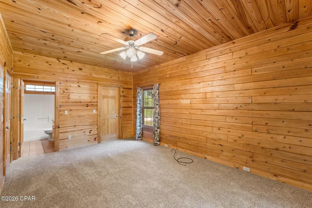 5714 Concord Road Bascom, FL 32423