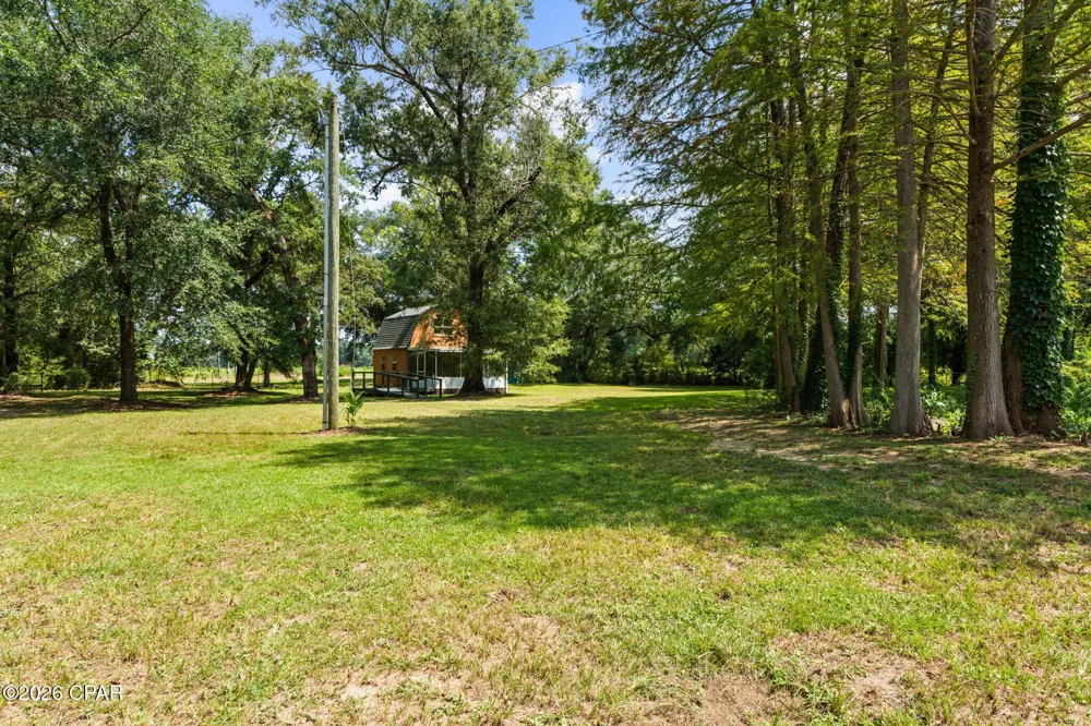 5714 Concord Road Bascom, FL 32423