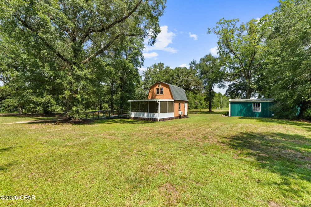 5714 Concord Road Bascom, FL 32423
