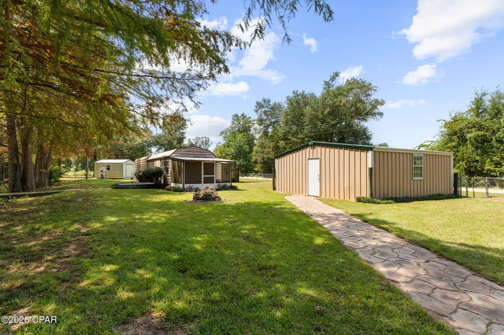 5714 Concord Road Bascom, FL 32423