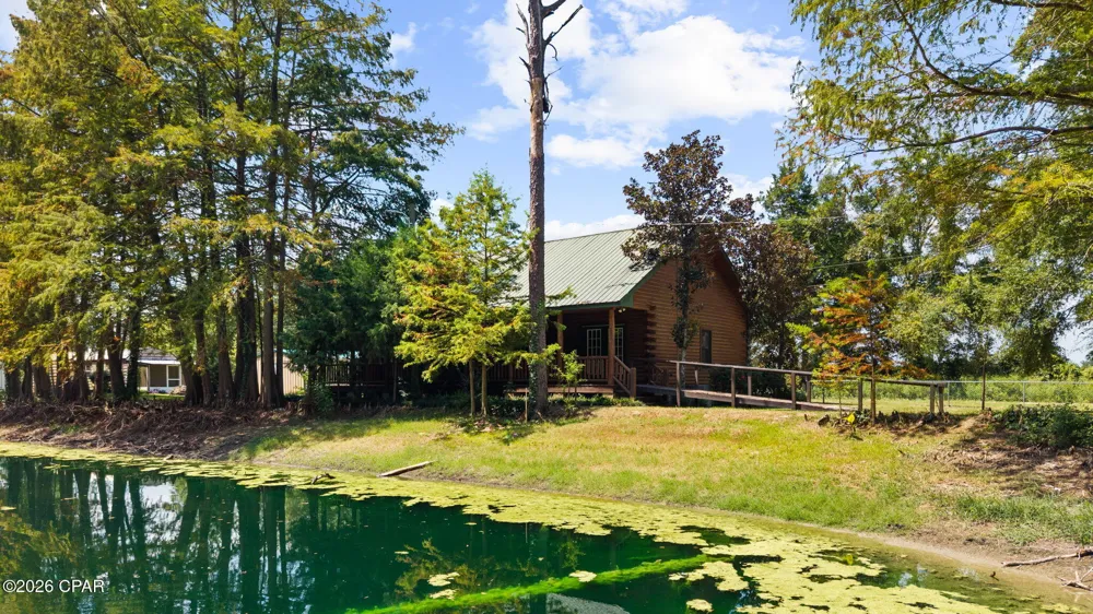 5714 Concord Road Bascom, FL 32423
