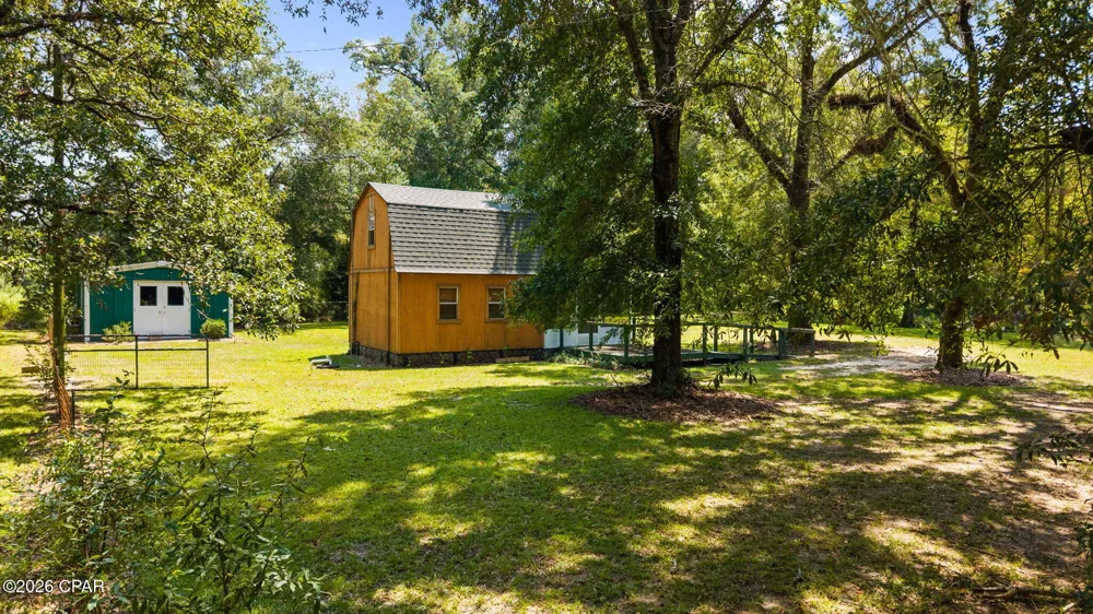 5714 Concord Road Bascom, FL 32423