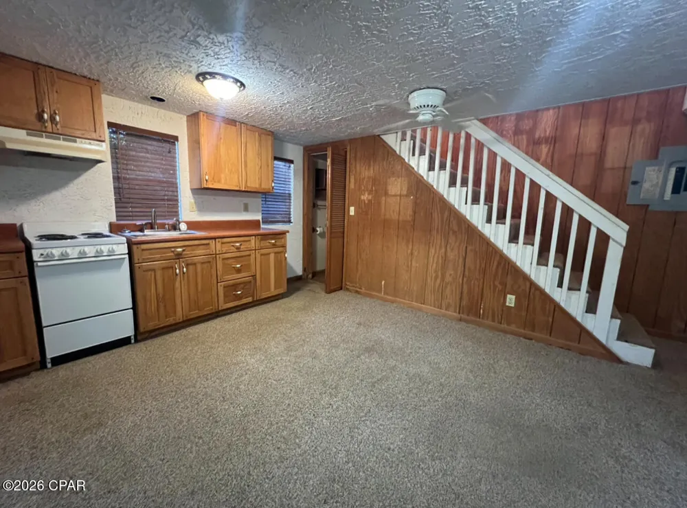 5714 Concord Road Bascom, FL 32423