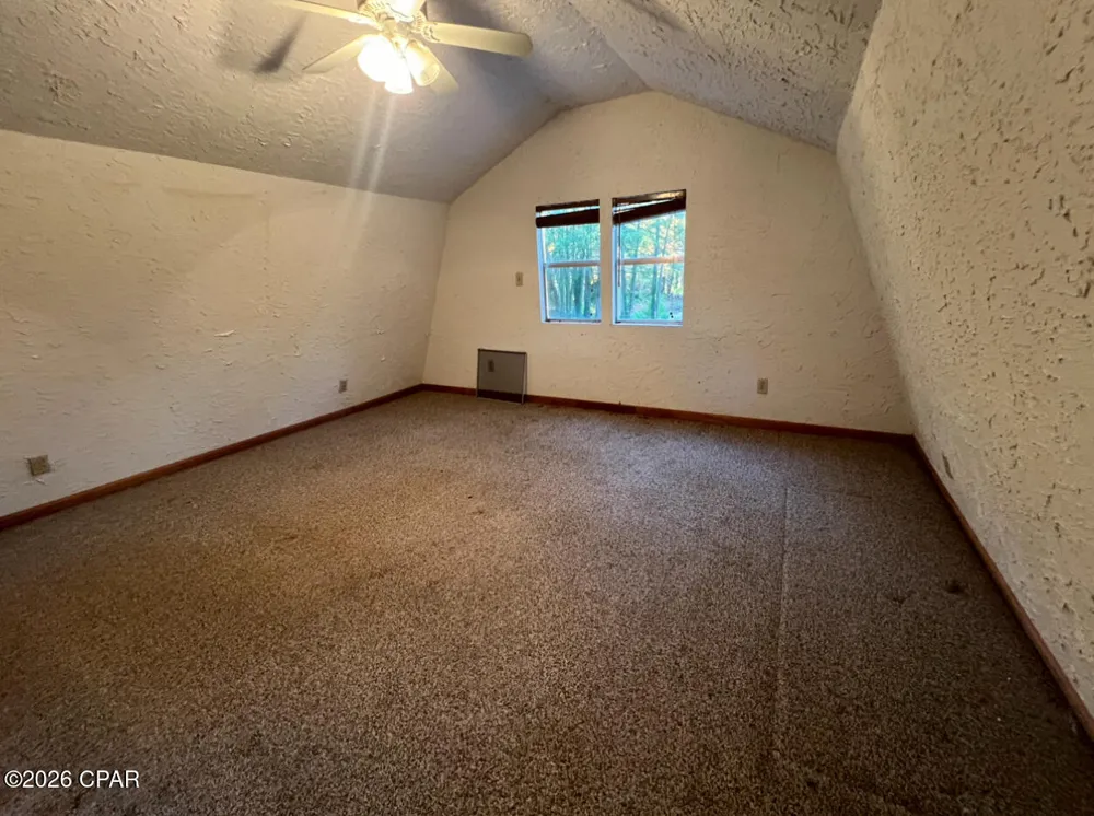 5714 Concord Road Bascom, FL 32423