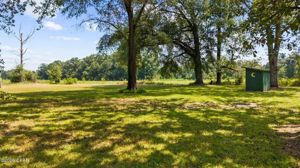 5714 Concord Road Bascom, FL 32423