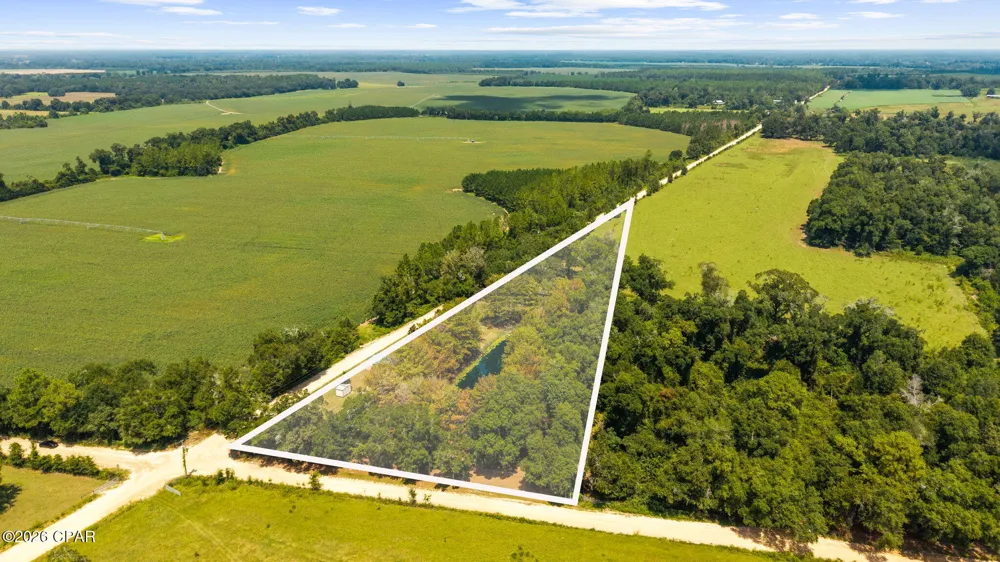 5714 Concord Road Bascom, FL 32423