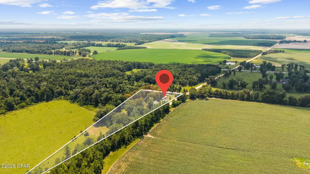 5714 Concord Road Bascom, FL 32423