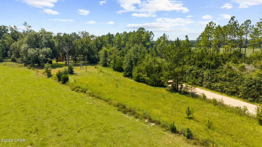 5714 Concord Road Bascom, FL 32423