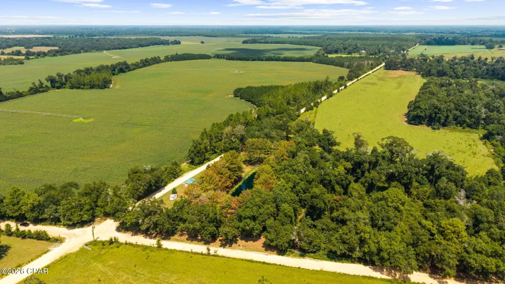 5714 Concord Road Bascom, FL 32423