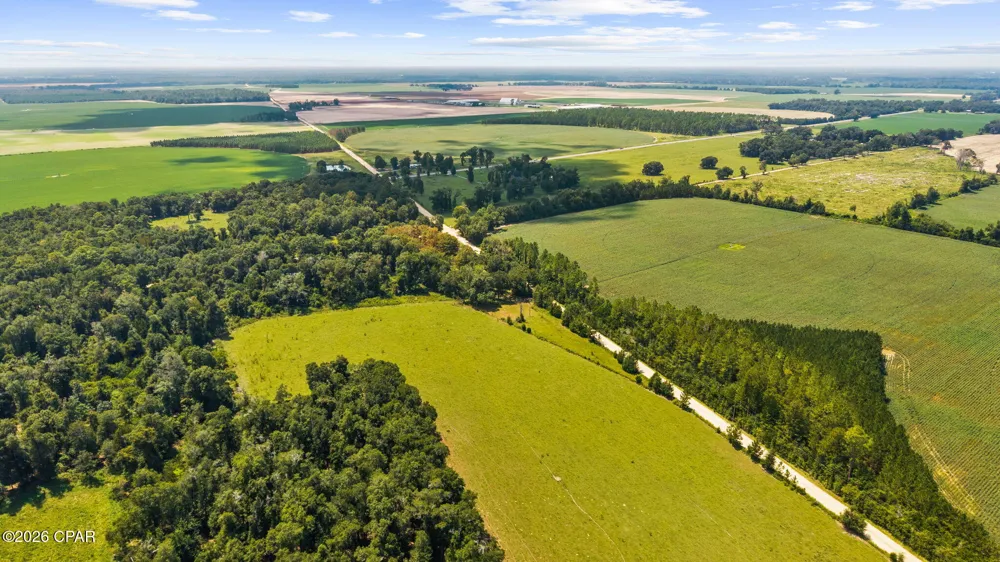 5714 Concord Road Bascom, FL 32423
