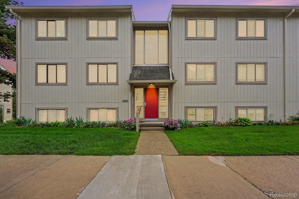 1683 Riverside Drive #2 Rochester Hills City, MI 48309
