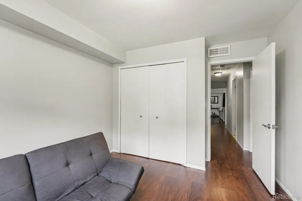 1683 Riverside Drive #2 Rochester Hills City, MI 48309