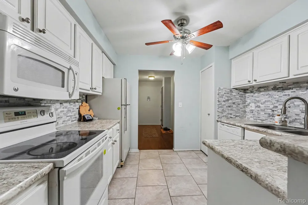 1683 Riverside Drive #2 Rochester Hills City, MI 48309