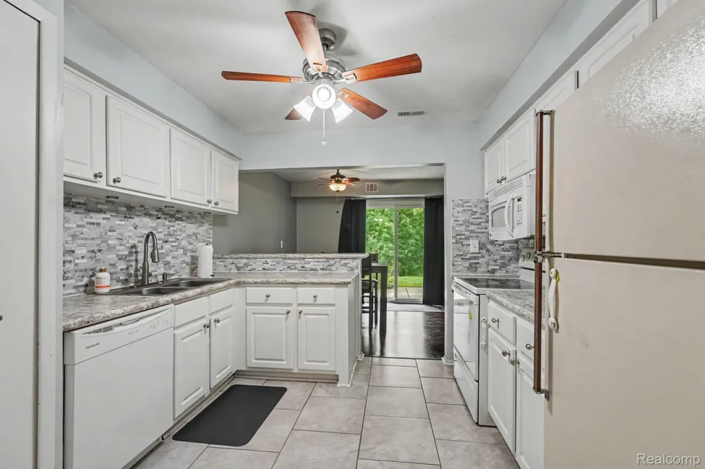 1683 Riverside Drive #2 Rochester Hills City, MI 48309