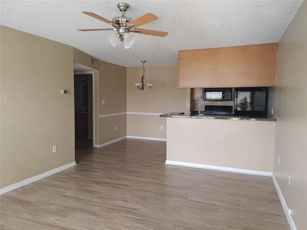 215 LAKE BROOK CIRCLE #201 Brandon, FL 33511