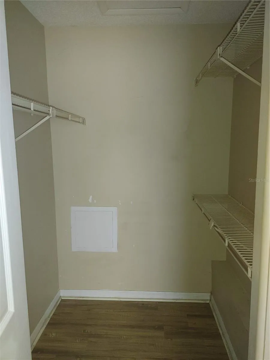 215 LAKE BROOK CIRCLE #201 Brandon, FL 33511